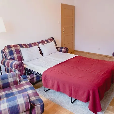 Midtown Hostel